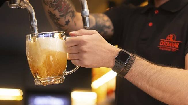 Ostravar uvařil nejlepší světlé výčepní pivo v historii.  A po 35 letech mu vrátil název DESÍTKA.