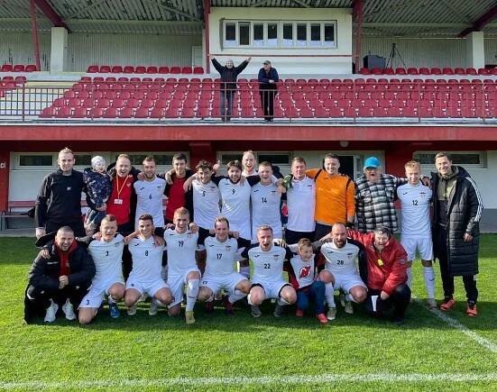 Fotbalisté Brumova zakončili povedený podzim domácí výhrou nad ambiciózním Hrachovcem a po zásluze, s náskokem pěti bodů, se stali půlmistry.
