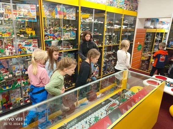 Muzeum Lega v Poděbradech | Základní škola a Mateřská škola, Vidochov, okres Jičín