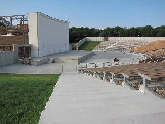 Mikulov, Amfiteatr - STAVEBNÍ FIRMA PLUS s.r.o.