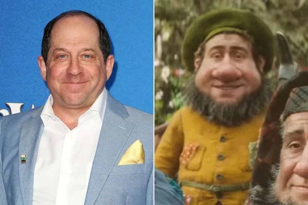Jason Kravits as Sneezy