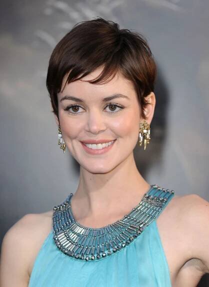 19 Cute Celebrity Haircuts to Consider