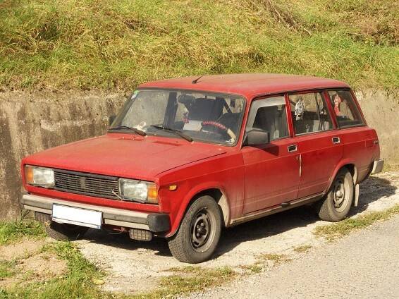 VAZ 2104 – Wikipedie
