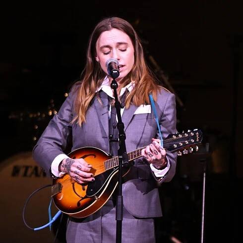 Boygenius’s Lucy Dacus and Julien Baker Just Nailed the Celeb-As-Celeb Halloween Costume