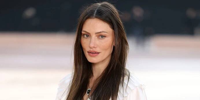 Phoebe Tonkin wore a 'Sex and The City'-inspired vintage Galliano dress for her wedding weekend