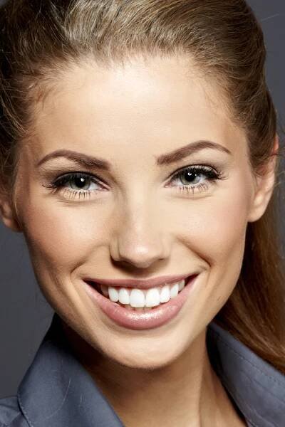 Samantha Jones - Teeth Whitening and Crowns - Dental Office and Dentist near Frankford Ave, Philadelphia