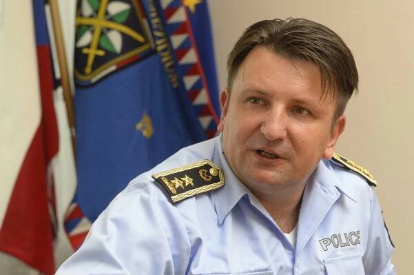 Policejní šéf Tuhý: Vítej v klubu, napsal mi po sebrání řidičáku můj předchůdce