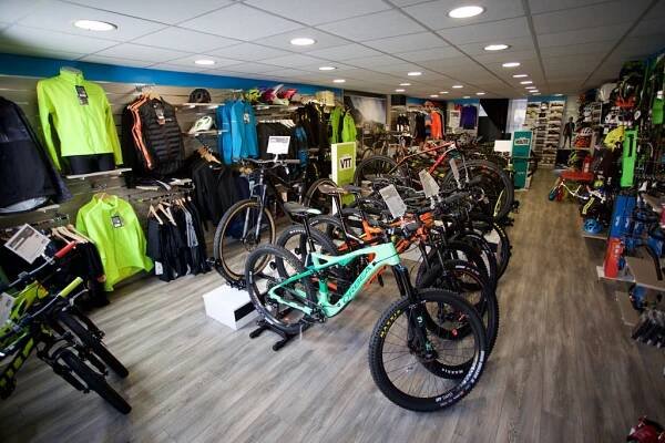 Magasin de vélos et atelier de réparation à Lyon-centre