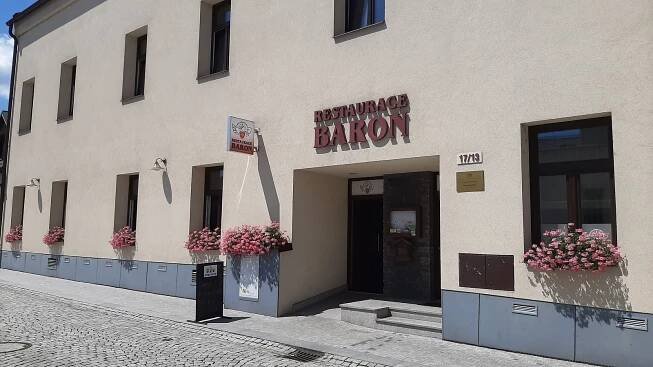 Restaurace Havířov a Karviná: Na obědy s kartou, na pivo raději s hotovostí