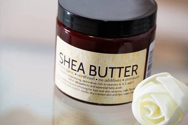 Shea Butter - protect your hair while swimming