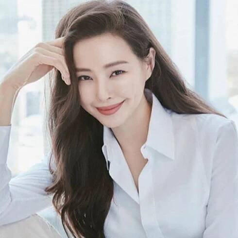 Lee Ha Nee 20