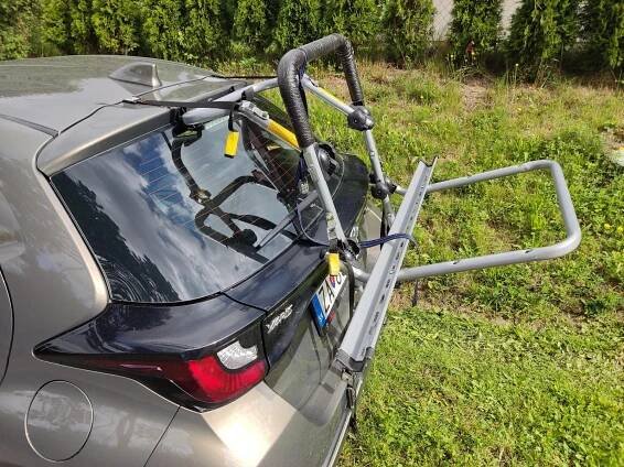 Prodám nosič jízdních kol na páté (zadní) dveře, - Cyklistika