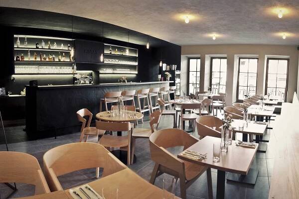 HAVRAN - Café Steak Bar | Insidecor - Design jako životní styl