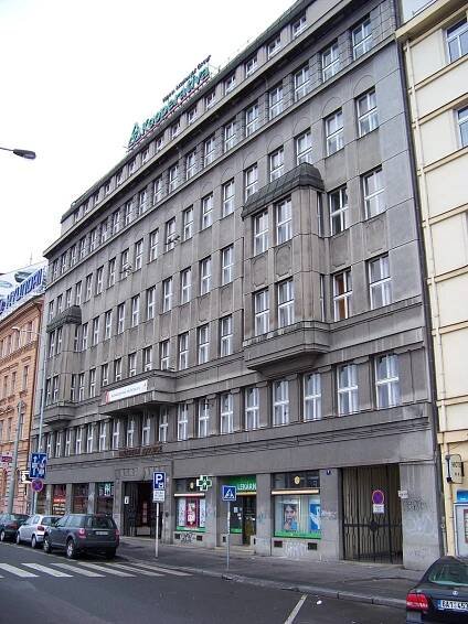 Geschäftshaus der Genossenschaften in Prag, Těšnov