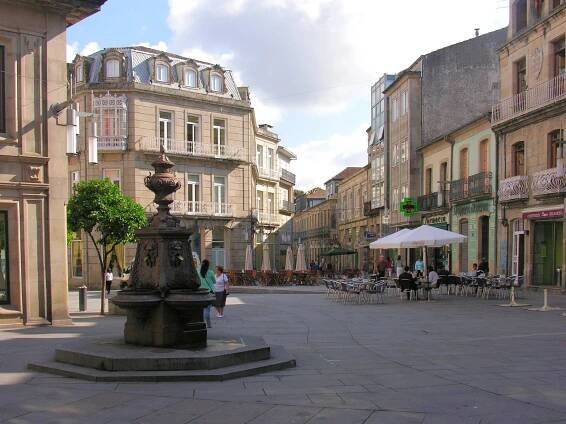 Plaza de Curros Enríquez