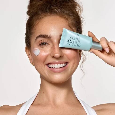 Estée Lauder DayWear Multi-Protection Anti-Oxidant Sheer Tint Release Moisturizer SPF 15