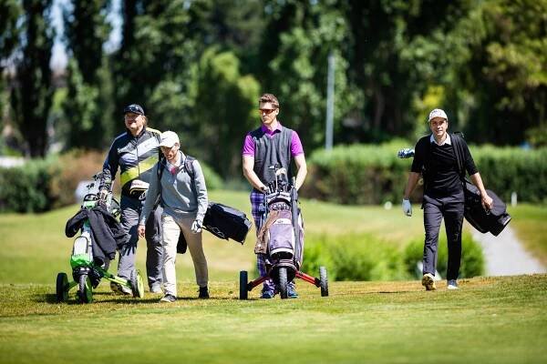 Reportáž z VŠE Alumni Golf Tour květen 2022 – Absolventské centrum VŠE – Vysoká škola ekonomická v Praze