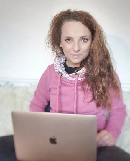 PROFIL Lenky Konečné - Nekonečná video knihovna