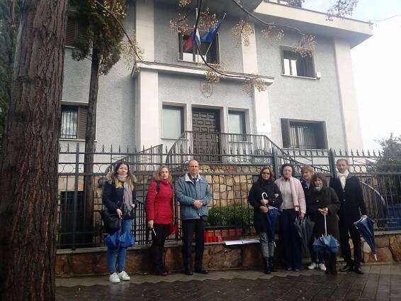 Spomienka na Jána Kuciaka a Martinu Kušnírovú v Madride pred slovenskou ambasádou. Na spomienke sa zúčastnili...