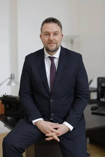 Portrait vom Geschäftsführer von Immokoch Alexander Koch.
