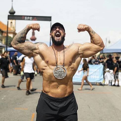 FOTO: Jakub Enžl si na strongman závodech na mistrovství ČR odnesl 5. místo. – stránka 34