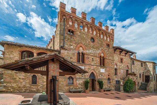 Medieval Castle Bucine Arrezo Tuscany Immobiliare Italiano