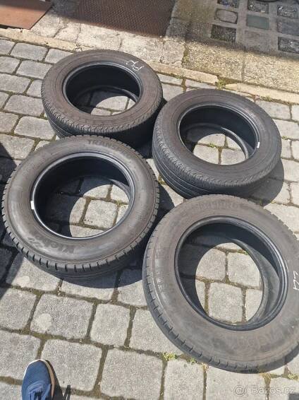 Pneu 215/65r16c 109/107t - Písek