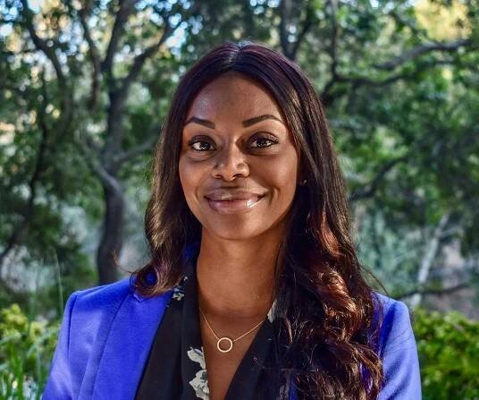 Monique Simon | Two Chairs | Therapist