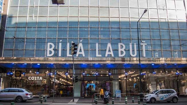 Bílá labuť: nejmodernější obchodní dům své doby má projít velkou proměnou
