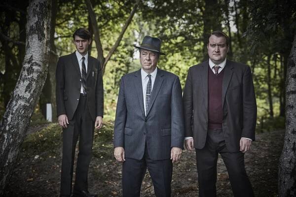 Endeavour - Barvy - Z filmu - Roger Allam, Sean Rigby