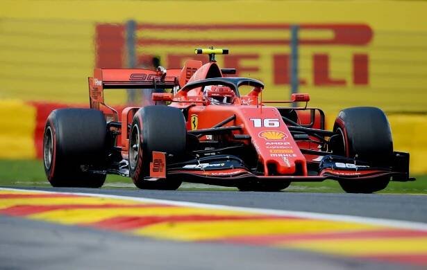 Smuteční slavnost v F1: tryzna za zesnulou naději i první vítězství s trpkou příchutí