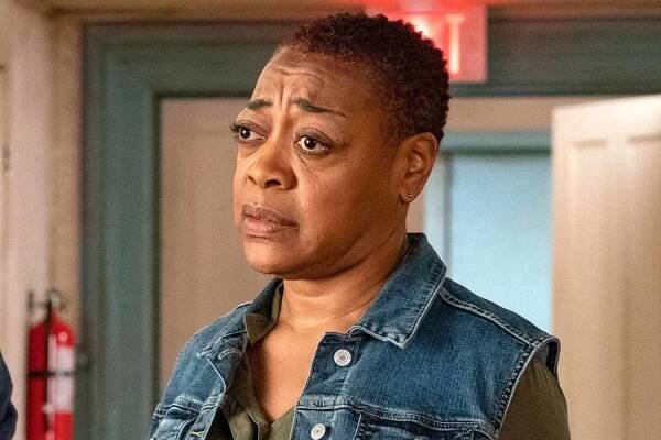 Karen Robinson in Schitt's Creek