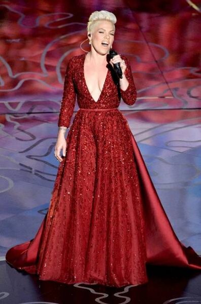 pink-Oscars-2014-1548