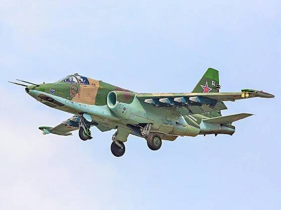 Létající tank: Bitevní ruský letoun Su-25 Frogfoot má za úkol zabít všechno, co je pod ním na Zemi - Techsvět
