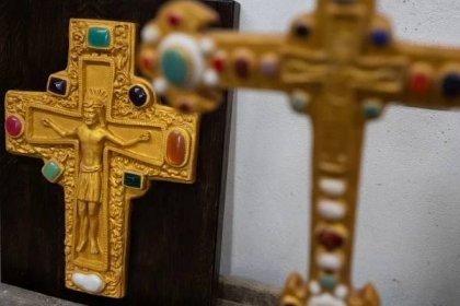 Závišův kříž, který bude opět vystavený ve V. Brodě, doplní jeho haptický model