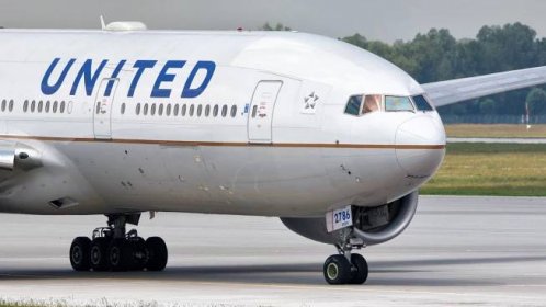 Dozvuky exploze motoru nad Denverem. Boeingy 777-200 zůstávají na zemi