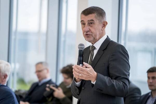 Diskuzní fórum o budoucnosti českého průmyslu a jeho vazbě na kvalitní technické vzdělávání | CIIRC
