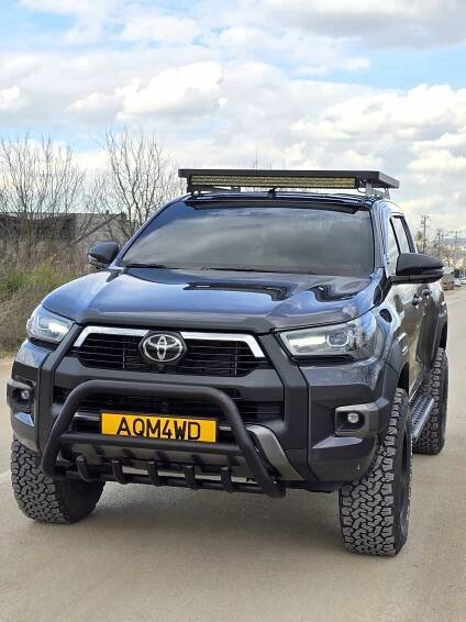 Přední potrubí A-Bar černé Toyota Hilux VII 2005-2015 za 6444.00CZK - Allegro