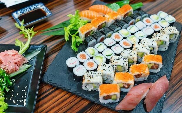 Slevomat: Sushi sety s 26 až 85 ks: losos,.. - Skrz.cz
