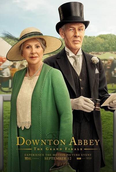 Douglas Reith and Penelope Wilton in Panství Downton: Velké finále (2025)