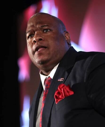 Mark Burns
