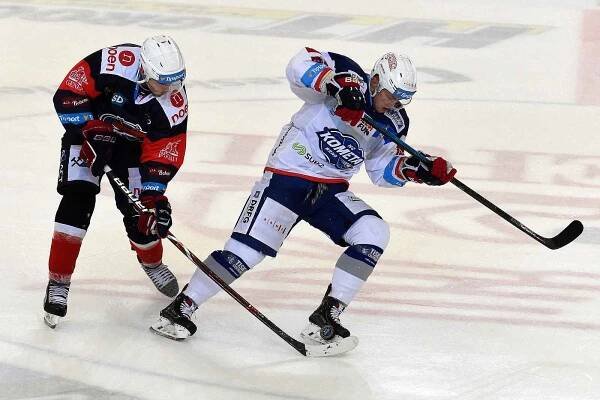 Tipsport extraliga ledního hokeje mezi domácí Kometou Brno a Piráty z Chomutova.