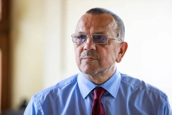 Obrazem: Jak se lídr SPD před kamerami vzdal Rusům. „Co by si tu vzali?“