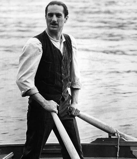 Robert De Niro in Kmotr II (1974)