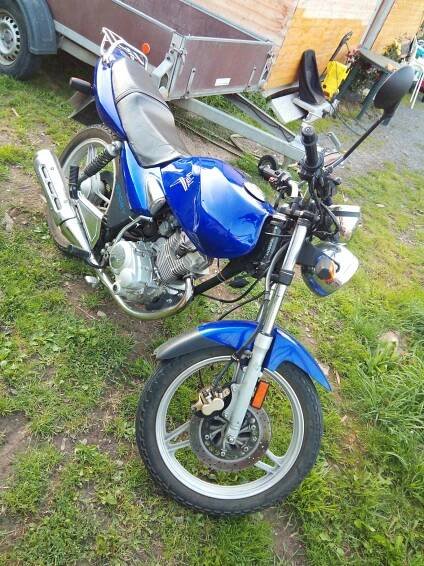 2003 Yuki Sport 125 1.2 benzín 8 kW