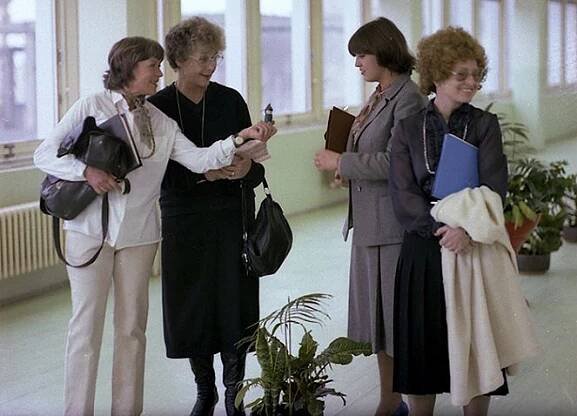 Evo, vdej se! - Z filmu - Luba Skořepová, Květa Fialová, Jindra Bartošová, Jana Synková