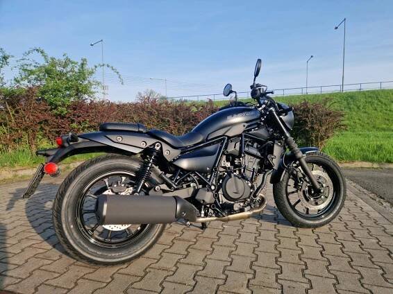 Kawasaki Eliminator 500 SE Metallic Matte Carbon Gray 2024 (NOVÁ, 2024), 159.900 Kč