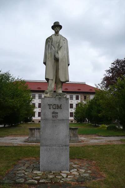 Plzeňský kraj má šest nových památek, klášter v Pivoni získal statut národní kulturní památky - ÚOP Plzeň