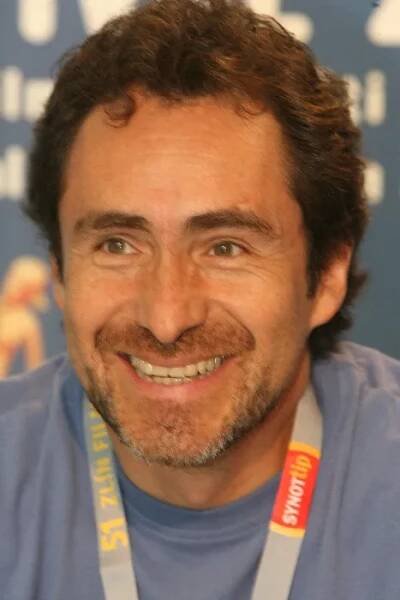 Demián Bichir