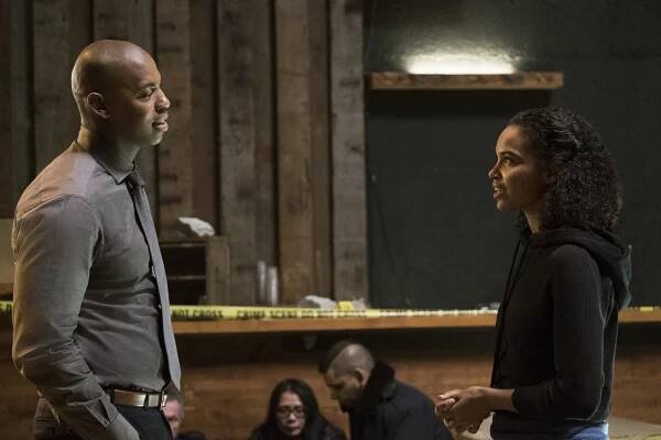 Supergirl - The Fanatical - Z filmu - Mehcad Brooks, Nesta Cooper